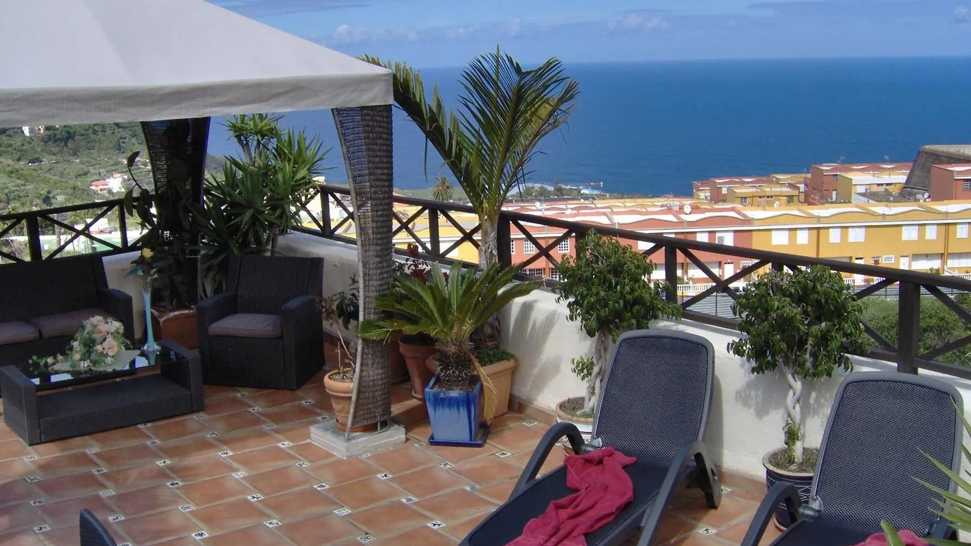 Moderne Ferienwohnung Mit Privatem Balkon Sowie Meer- Und Gebirgsblick Icod De Los Vinos Apartment