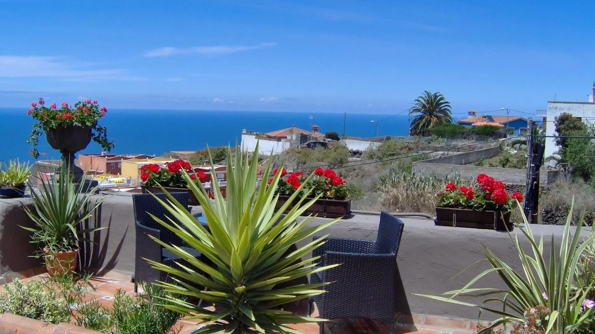 Moderne Ferienwohnung Mit Privatem Balkon Sowie Meer- Und Gebirgsblick Icod De Los Vinos
