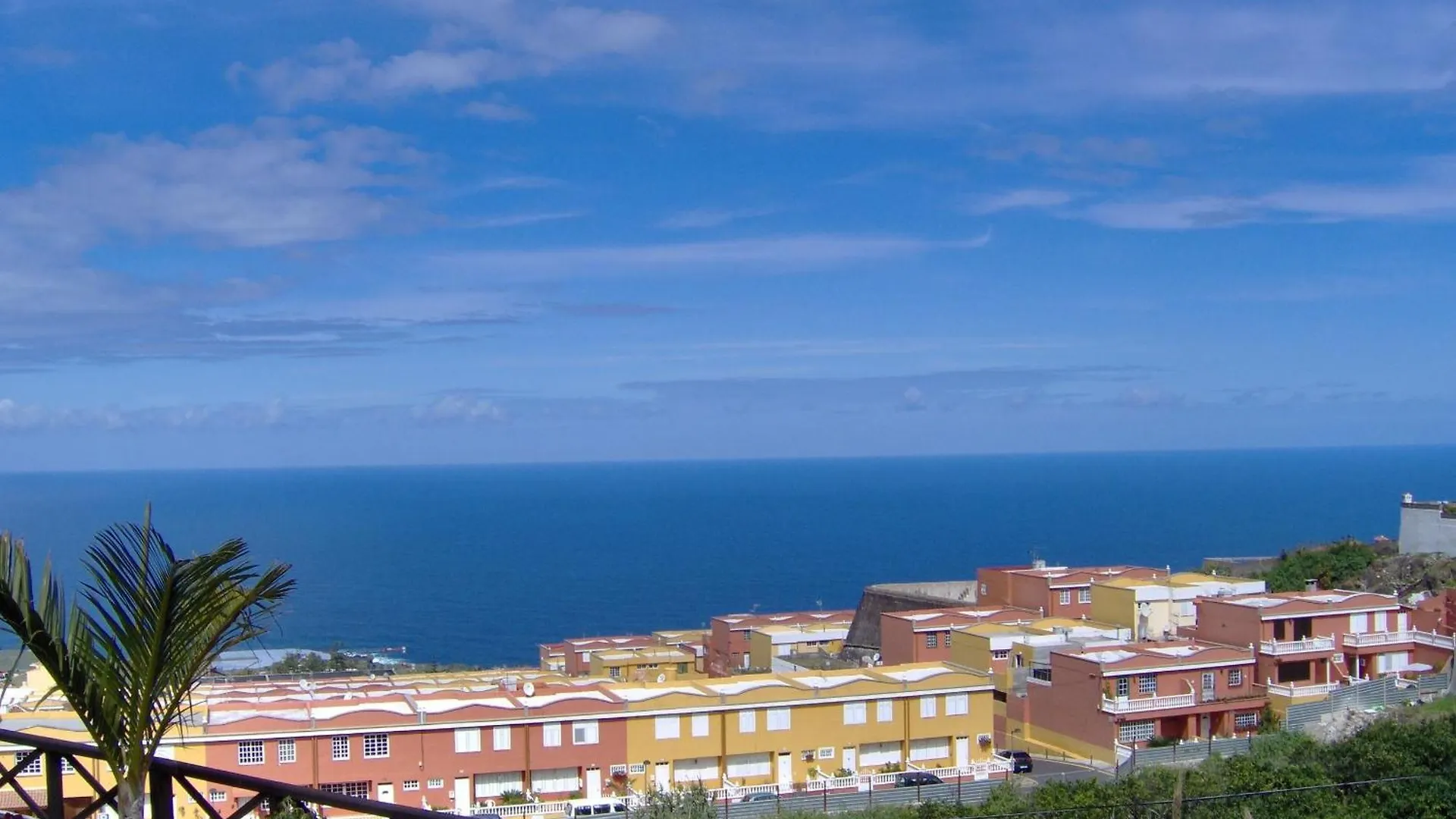 Apartment Moderne Ferienwohnung Mit Privatem Balkon Sowie Meer- Und Gebirgsblick Icod De Los Vinos